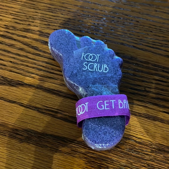 $2 Add-On New Sealed Foot Scrubber Get Barefoot Purple Pedicure Pumice Exfoliate - Picture 1 of 2